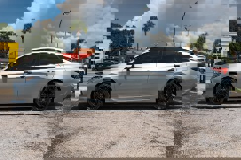 Used 2022 Toyota Avalon XSE image 8