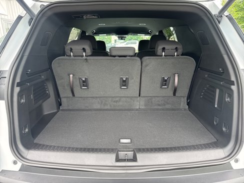 New 2025 Chevrolet Traverse LT image 18