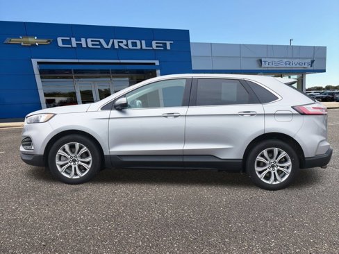 Used 2024 Ford Edge Titanium image 3