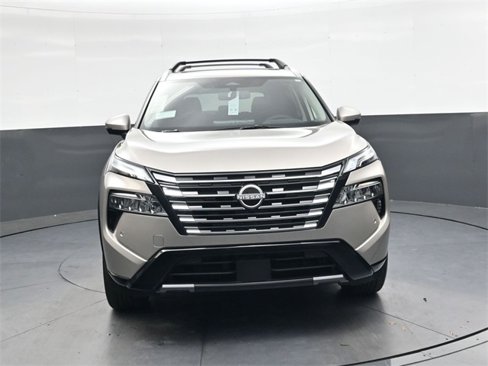 New 2026 Nissan Rogue Platinum image 10