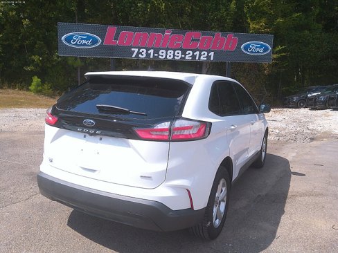 Used 2023 Ford Edge SE image 4