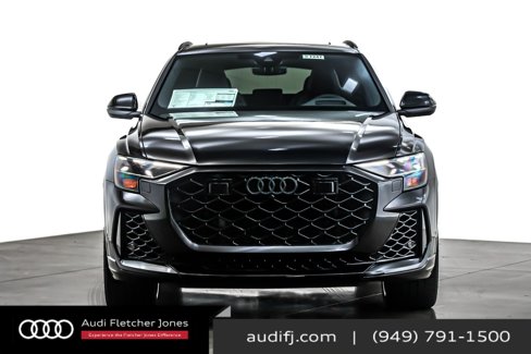 New 2025 Audi RS Q8 performance image 2