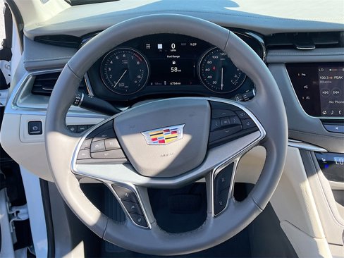 Used 2025 Cadillac XT5 Premium Luxury w/ Technology Package image 11