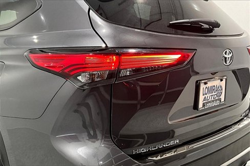 Used 2022 Toyota Highlander XSE image 41