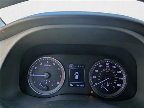 Used 2018 Hyundai Tucson SE image 11