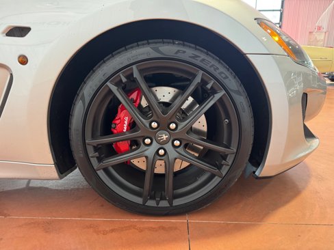 Used 2016 Maserati GranTurismo MC image 16
