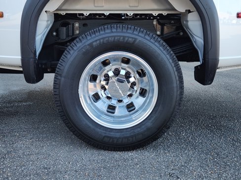 New 2025 GMC Sierra 3500 Denali w/ Denali Reserve Package image 46