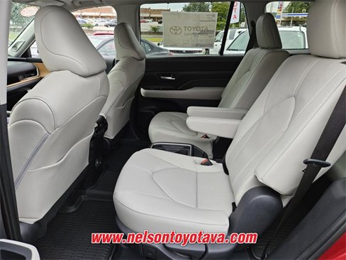 New 2026 Toyota Grand Highlander Limited image 6