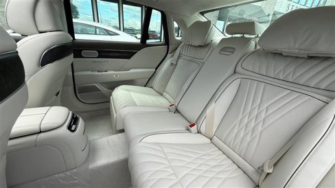 Used 2024 Genesis G90 3.5T image 28