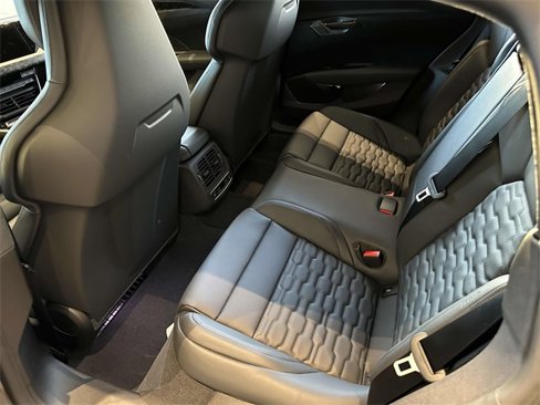 New 2025 Audi RS e-tron GT performance image 5