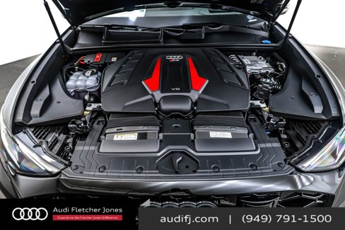 New 2025 Audi RS Q8 performance image 11