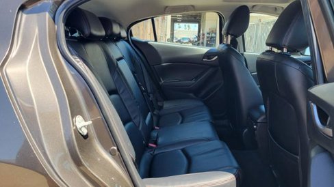 Used 2014 MAZDA MAZDA3 i Grand Touring image 12