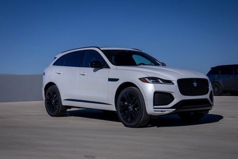 New 2026 Jaguar F-PACE R-Dynamic S image 3