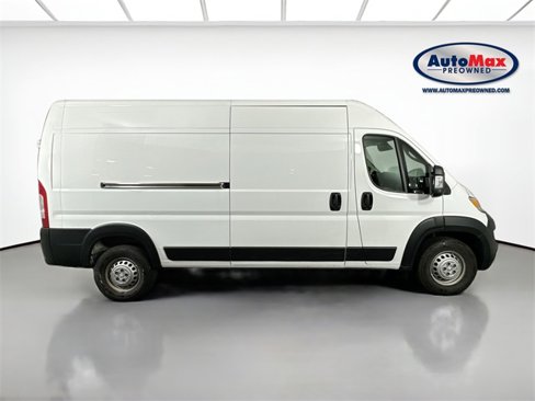 Used 2025 RAM ProMaster 2500 w/ Convenience Group image 10