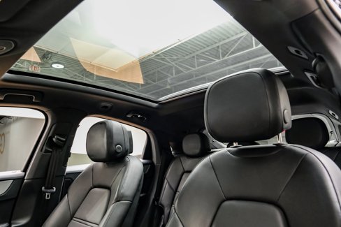 Used 2024 Porsche Cayenne Coupe image 5