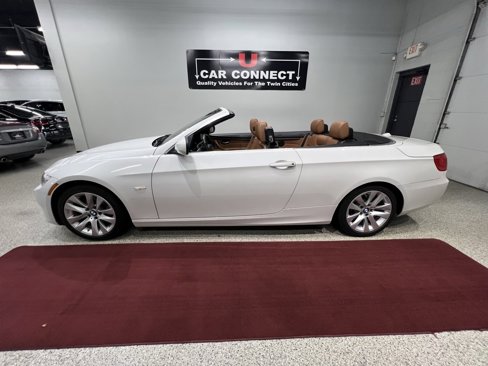 Used 2012 BMW 328i Convertible image 13