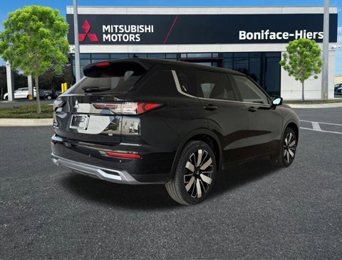 New 2025 Mitsubishi Outlander SE image 19