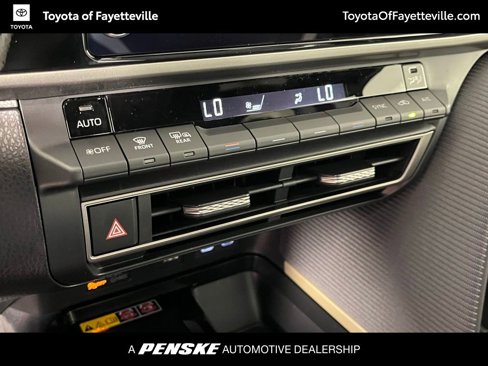 New 2026 Toyota Camry SE image 31