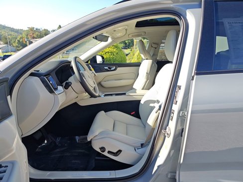 New 2026 Volvo XC60 B5 Ultra w/ Protection Package Premier image 8