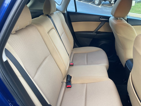 Used 2012 MAZDA MAZDA3 i Touring image 32