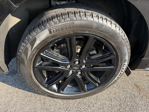 Used 2024 Ford Edge ST-Line w/ Class II Trailer Tow Package image 18