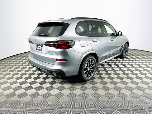 New 2026 BMW X5 xDrive40i w/ M Sport Package image 9