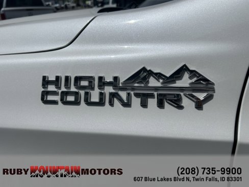Used 2021 Chevrolet Suburban High Country w/ Premium Package image 20