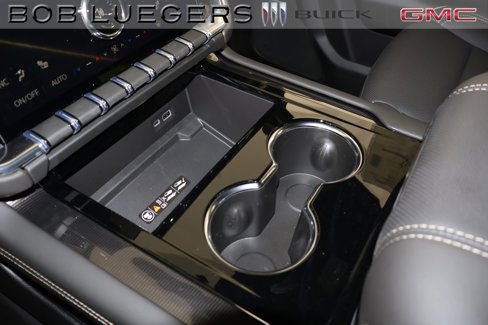 New 2026 GMC Yukon Elevation image 24