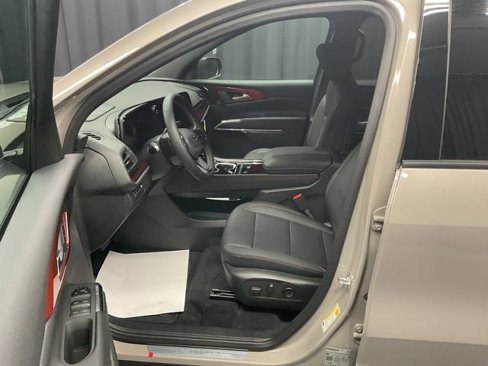 New 2026 Chevrolet Traverse Z71 w/ Driver Confidence Package image 10