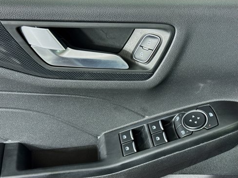 Used 2025 Ford Escape ST-Line Select image 23