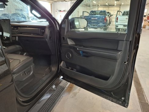 Used 2024 Ford Expedition Max Limited image 12