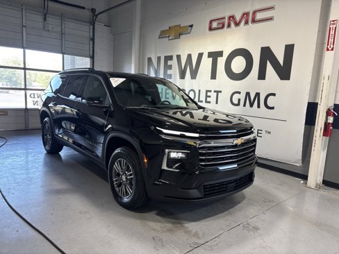 New 2026 Chevrolet Traverse LT w/ Driver Confidence Package image 2