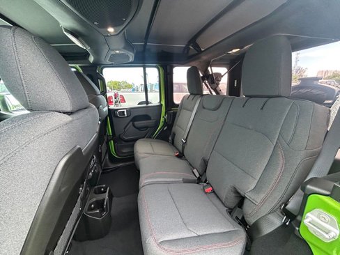 New 2025 Jeep Wrangler Unlimited Rubicon image 38
