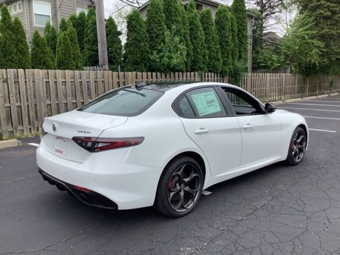 New 2025 Alfa Romeo Giulia AWD w/ Driving Assist Package image 5