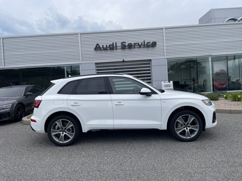 Certified 2025 Audi Q5 2.0T Premium image 3