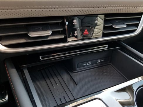 New 2025 Volkswagen Atlas Peak Edition SE image 11