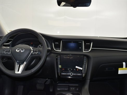 New 2025 INFINITI QX50 Pure image 19