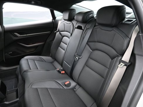 New 2025 Porsche Taycan Turbo image 26