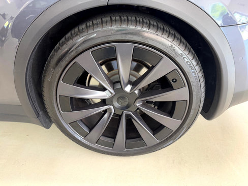Used 2022 Tesla Model X image 24