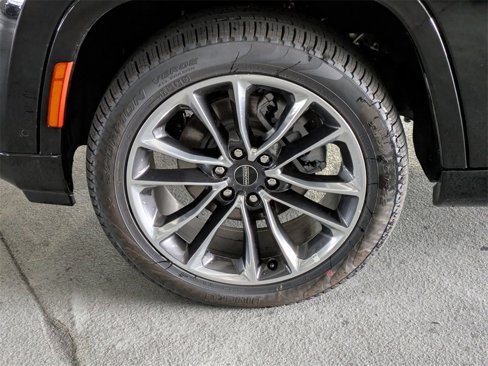New 2025 Jeep Wagoneer L Series III w/ Premium Group I image 11