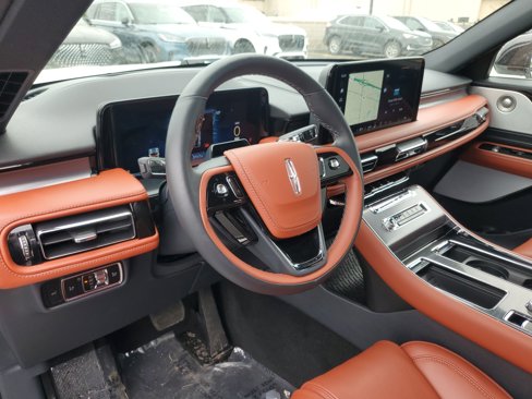 New 2025 Lincoln Aviator Reserve w/ Equipment Group 201A image 13