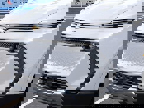 New 2025 Chevrolet Equinox EV LT image 13