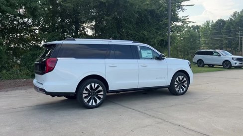 New 2025 Ford Expedition Max Platinum image 7