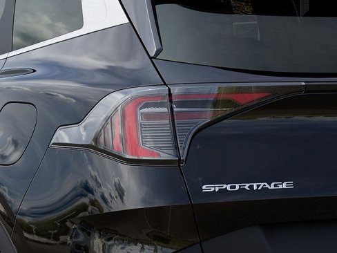 New 2026 Kia Sportage EX image 11