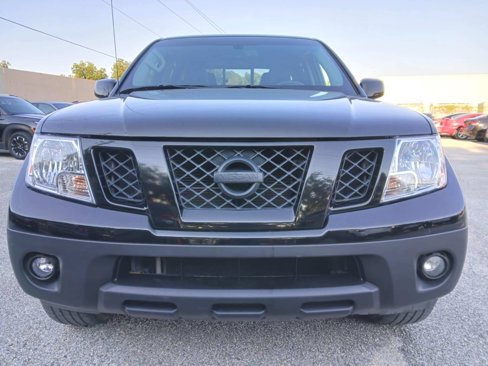 Used 2020 Nissan Frontier SV w/ Midnight Edition Floor Mats image 2