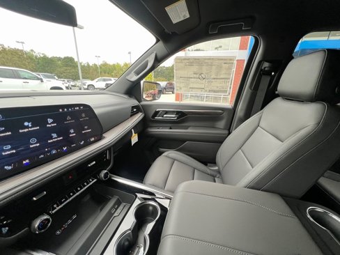 New 2026 Chevrolet Suburban LT image 13