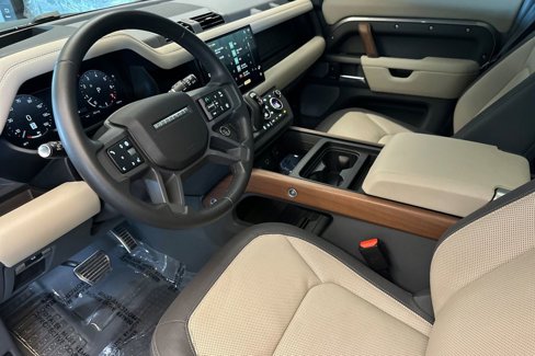 Used 2024 Land Rover Defender 130 X image 10