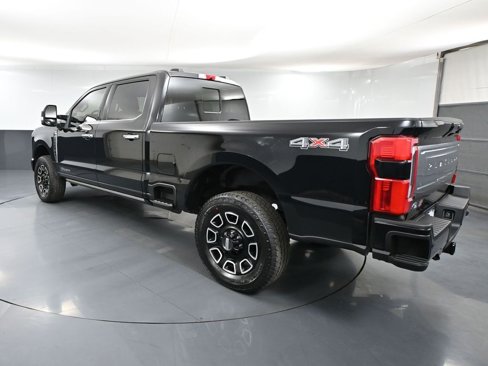 Used 2024 Ford F250 Platinum image 8