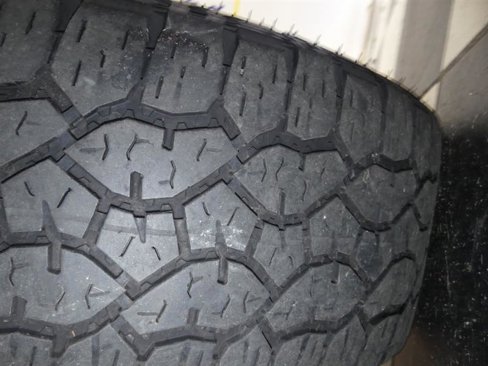 Used 2025 Rivian R1S Adventure image 39