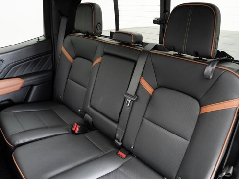 Used 2024 GMC Canyon AT4 w/ AT4 Premium Package image 25